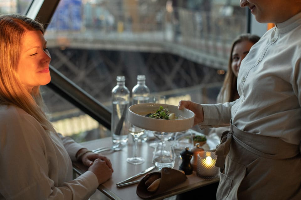 Paris: Eiffel Tower Dining, Gustave Menu at Madame Brasserie - Service matters: what the best nights get right