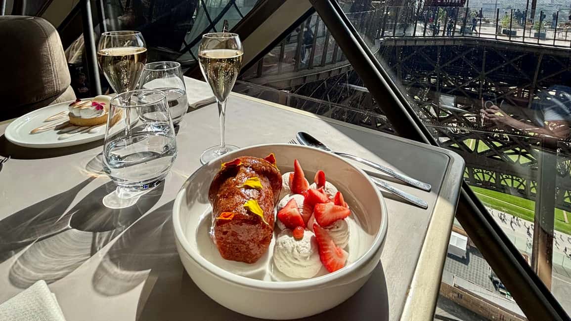 Paris: Eiffel Tower Dining, Gustave Menu at Madame Brasserie - Price and value: is $153 for Eiffel Tower dinner smart?