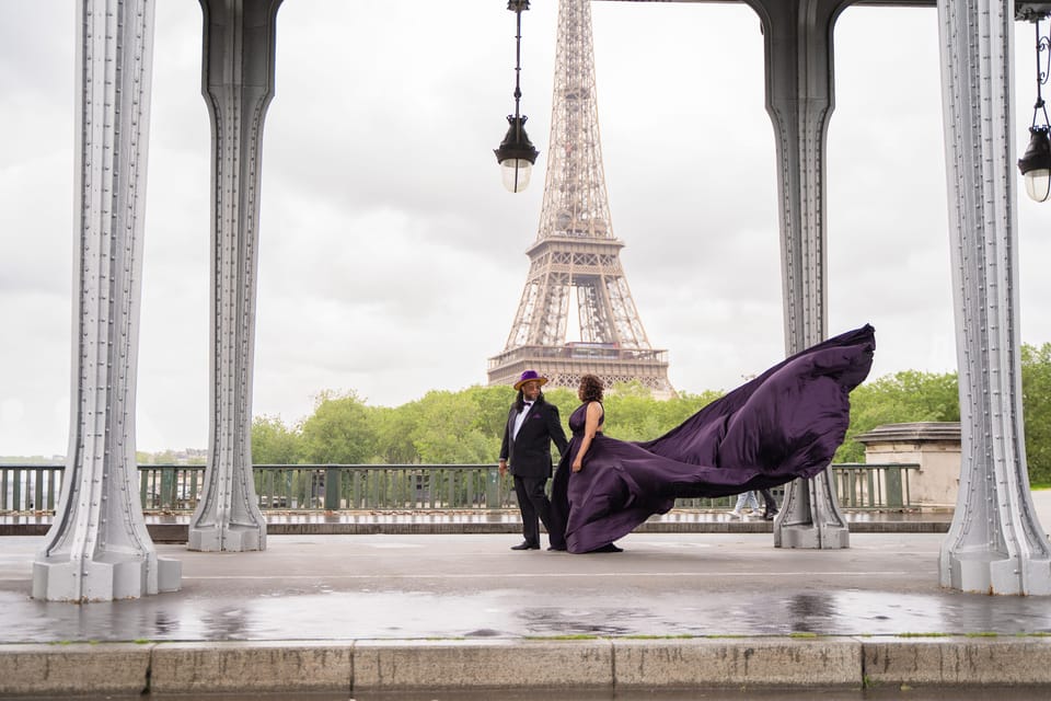 Paris: Eiffel Tower Flying-Dress Photoshoot jonadress - Customizing your Paris sights: Notre Dame to Tuileries style