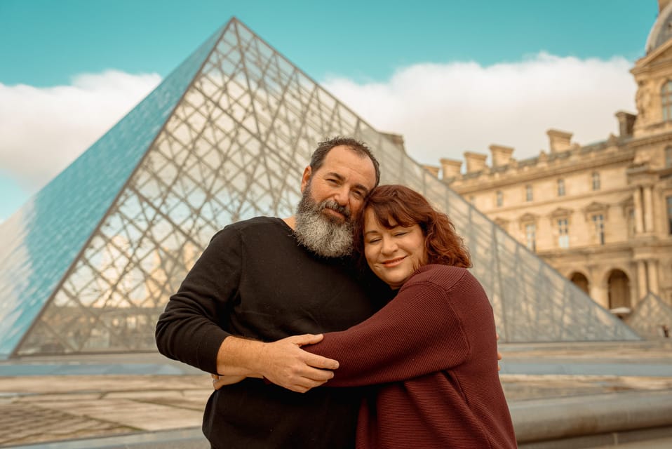 Paris: Eiffel Tower & Louvre Photoshoot (High End Edits) - Pricing Per Group Up to 6: When This Photo Shoot Feels Like a Bargain