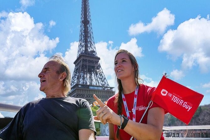 Paris Eiffel Tower, Notre Dame, Louvre and Montmartre Guided Tour - The Louvre route that skips the wandering problem