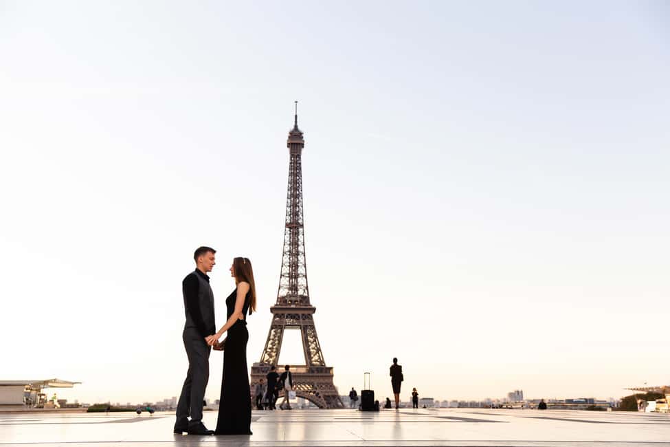 Paris: Eiffel Tower Photoshoot - Price and value: is it worth $38 per group (up to 2)?