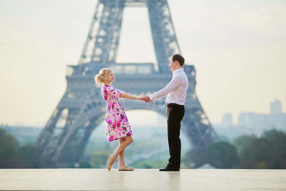 Paris: Eiffel Tower Photoshoot - Should you book this Eiffel Tower photoshoot?