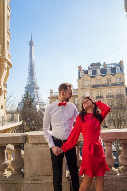 Paris: Eiffel Tower Photoshoot with a Professional - Retouched high-res photos: what you’ll actually receive