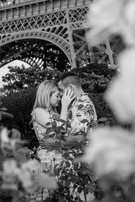 Paris: Eiffel Tower Street Photoshoot - Turning the Session Into a Memory (Not Just a Picture File)