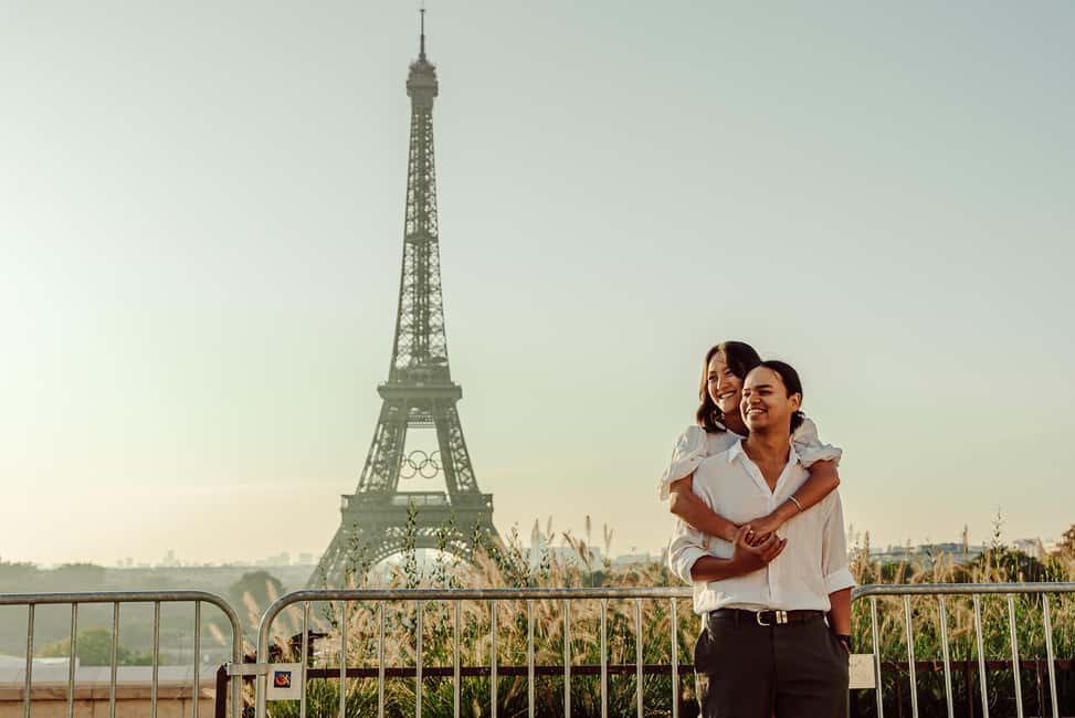 Paris: Eiffel Tower Street Photoshoot - Small Logistics That Matter (and How to Make Them Easy)