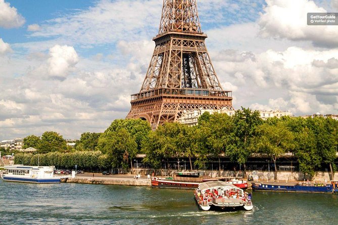 Paris: Eiffel Tower Summit Access - Meeting point rules: 41 Av. de la Bourdonnais, not the Tower