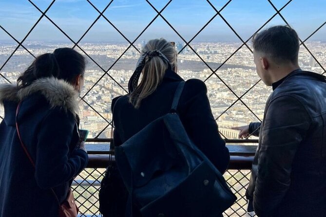 Paris: Eiffel Tower Summit Small-Group Guided Tour Max 6 People - Who this tour is best for (and who should skip it)