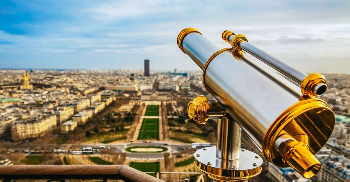Paris: Eiffel Tower Tour with Summit or 2nd Floor Access - The short walk to the Eiffel Tower: Passerelle Debilly to the views