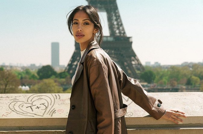 Paris: Eiffel Tower Vintage Photoshoot - Timing, weather, and the value of flexibility