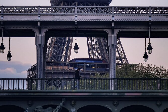 Paris en Scene 3 Course Seine River Dinner Cruise - Alexandre III Bridge: Sculpture, Drama, and Great Lines