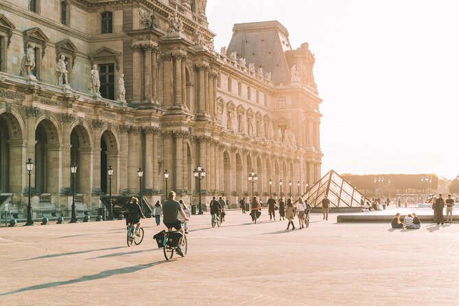 Paris Evening City of Lights Small Group Bike Tour & Boat Cruise - Meeting Up at Boutique Tours on Rue Bosquet (and What That Means)