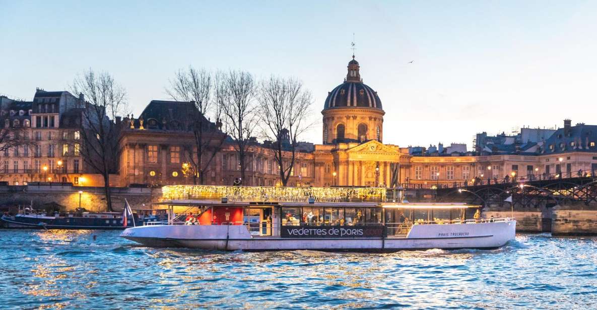 Paris: Evening River Cruise with Music - Port de Suffren meeting point: how to find the right dock fast