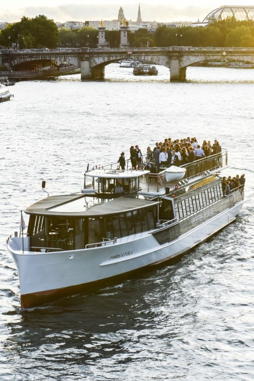 Paris: Evening River Cruise with Music - Rooftop vs inside: how to choose your view in real life