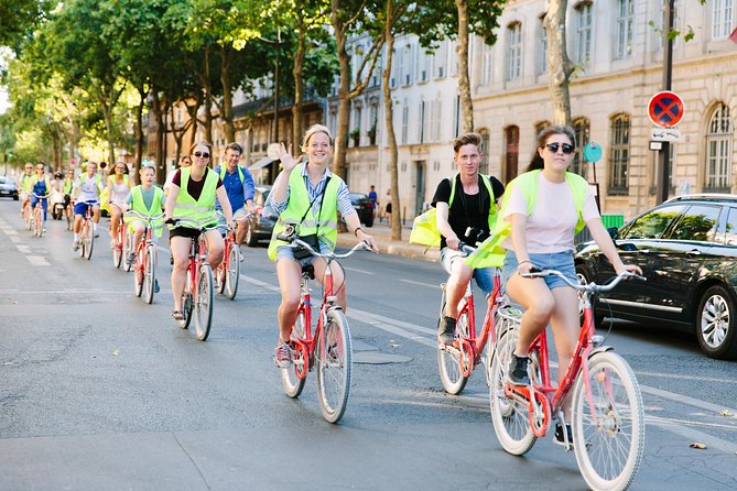 Paris Evening Snapshot Bike Tour - Paris by night on a bike: the payoff