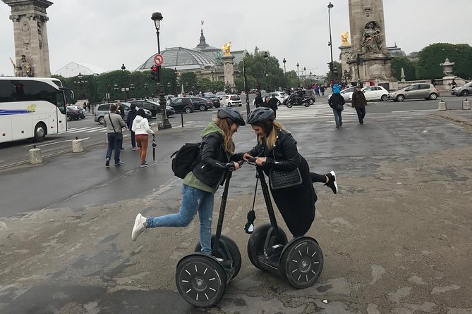 Paris: Experience Segway Top Highlights Small Group 2 Hours - Eiffel Tower Stop: Symbol of France, Built to Be Temporary