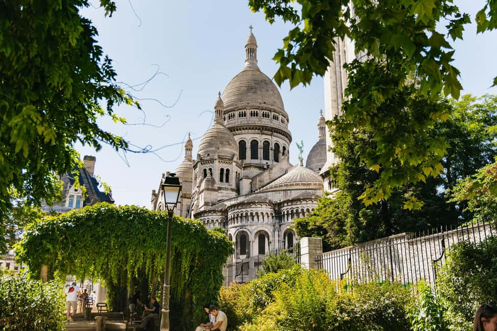 Paris: Explore Montmartre’s Hidden Gems - The Croissant Start: Fuel Before the Hills