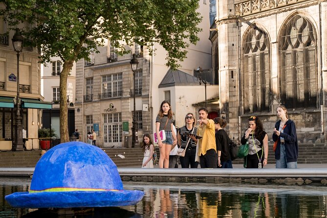 Paris Family Adventure- Time Quest For Kids + Seine Cruise Pass - Palais Royal courtyard moments: Columns de Buren and the trick of Parisian scale