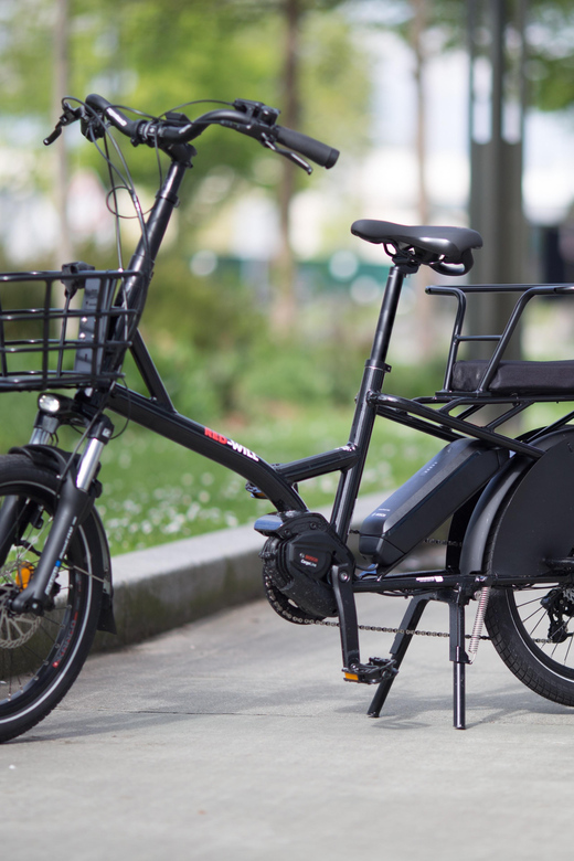 PARIS: Family e-bike longtail renting - The main safety and comfort considerations