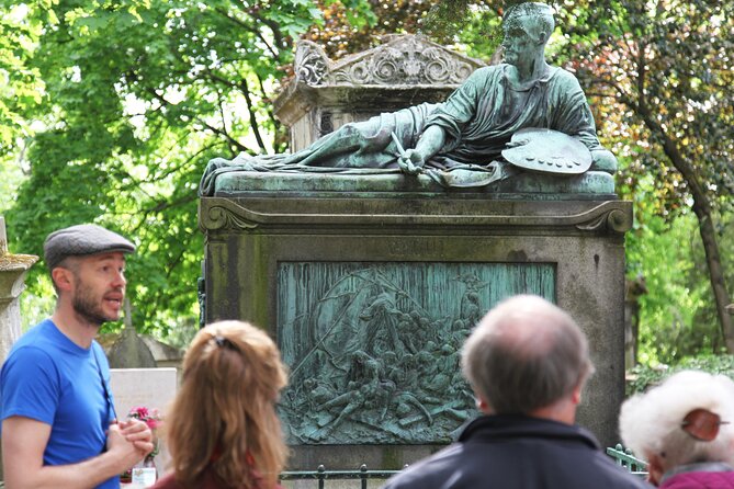 Paris: Famous Graves of Pere Lachaise Cemetery Guided Tour - Key takeaways before you go
