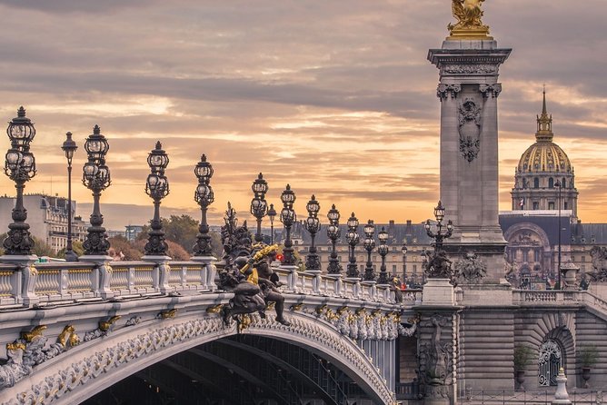 Paris First Time Private Tour with Notre Dame, Montmartre & Arc de Triomphe - Musée d’Orsay for art lovers and first-time museum visitors