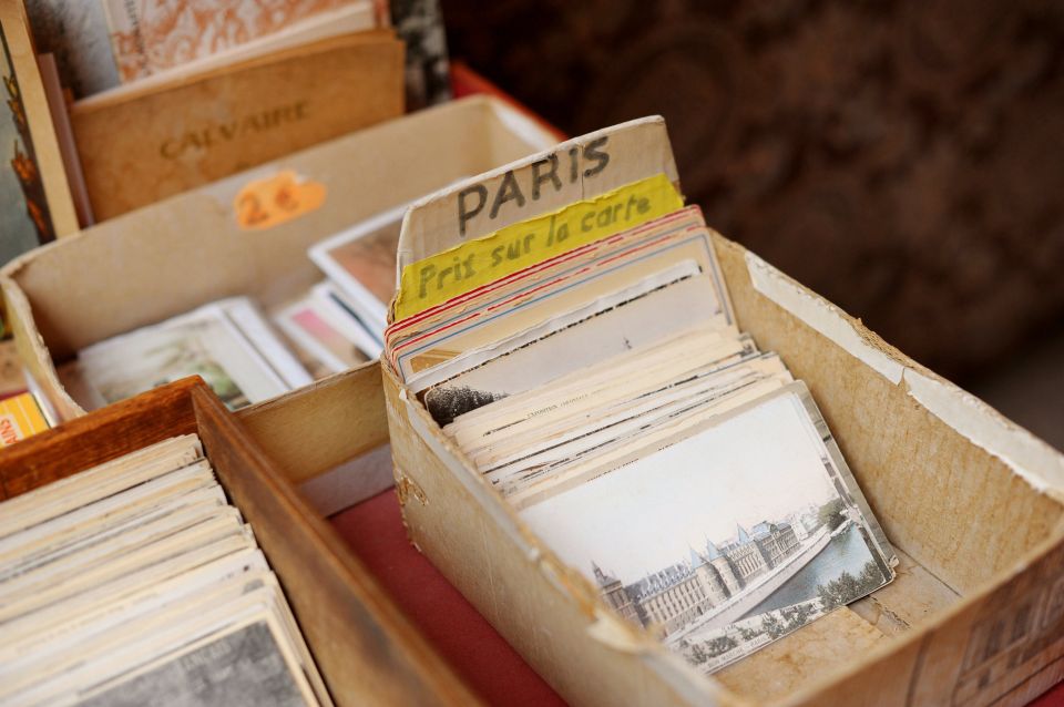 Paris: Flea Market Insider's Tour in Extra-Small Group - The Guides Make It: Flo, Tobias, Hella, Miriam, and More