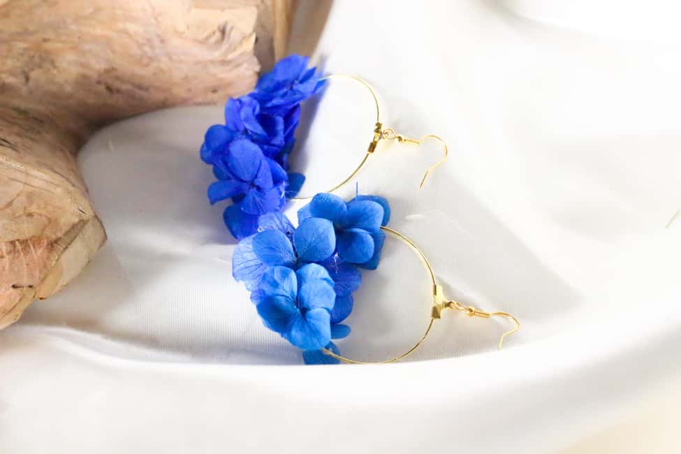 Paris: Floral Earrings workshop - Who will enjoy this experience most