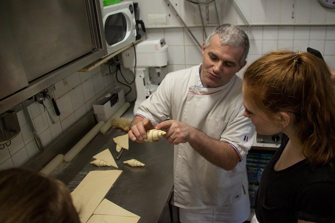 Paris French Baking Class Baguettes and Croissants in a Bakery - Meet the baker in a real Paris bakery (Oberkampf/Bastille area)