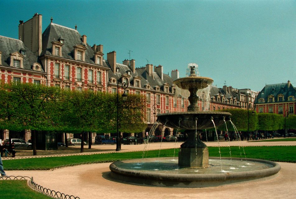 Paris: French Revolution Walking Tour - A Treasure Hunt in Revolutionary Shoes: How the Story Sticks