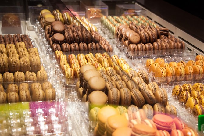 Paris French Sweets Tasting Tour with Pastries and Chocolates - Saint-Germain-des-Prés: chic streets, sweet boutiques, and sightseeing pauses