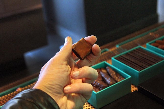 Paris French Sweets Tasting Tour with Pastries and Chocolates - The guide matters: what makes the tastings feel worth it