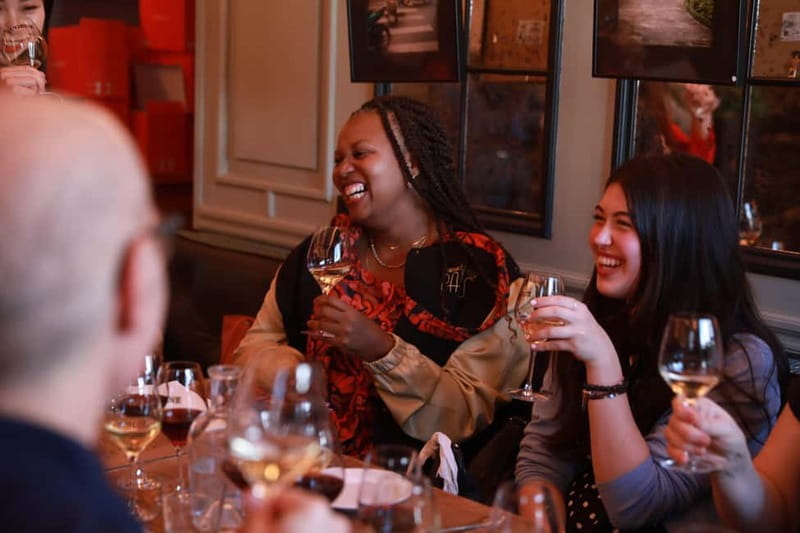 Paris: French Wine Tasting and Pairing in Montmartre - What the 90-minute tasting includes
