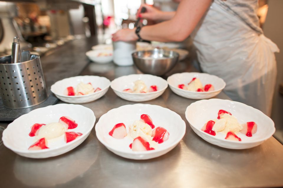 Paris: Full-Day Cooking Class with 3-Course Lunch - Latin Quarter kitchen energy: Le Foodist and the small-group vibe