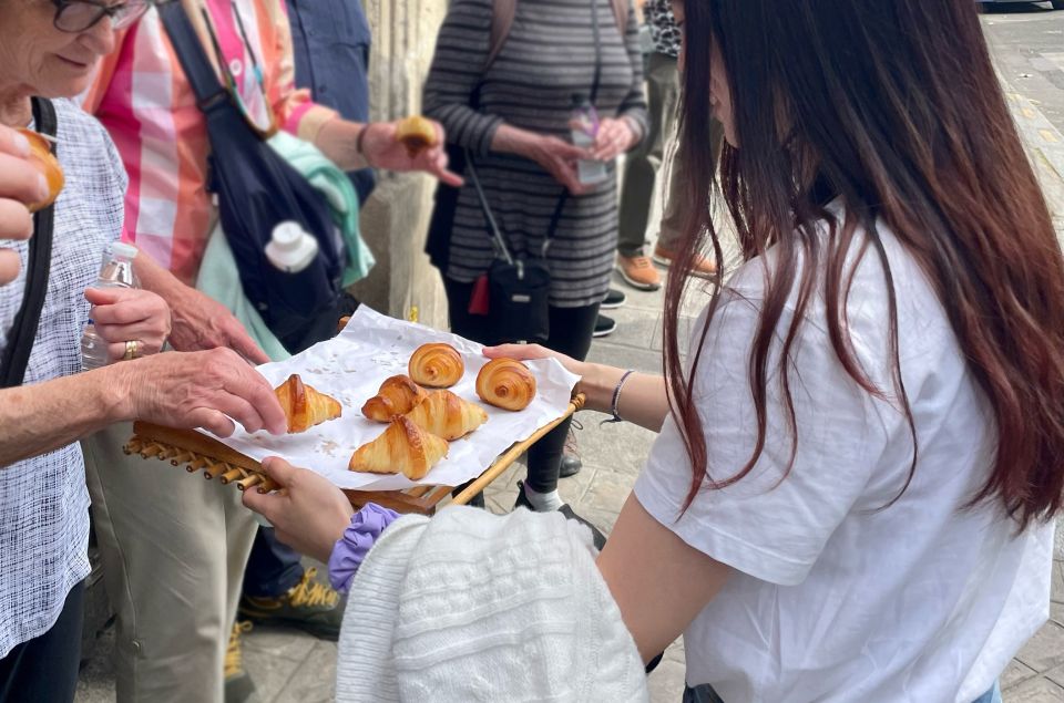 Paris: Full-Day Custom Tour with Local Guide - The lunch stop: where a reservation saves you real time