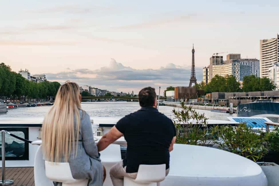 Paris: Gourmet Dinner Cruise on Seine River with Live Music - Key things to notice before you go