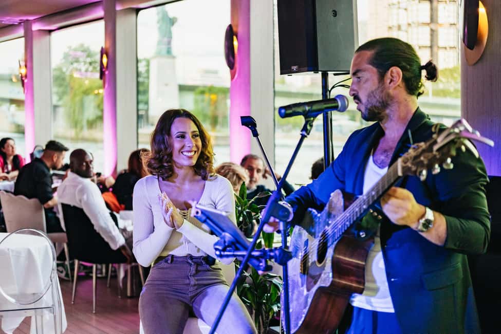 Paris: Gourmet Dinner Cruise on Seine River with Live Music - Sunday-only service: timing, outfit rules, and how to get good photos