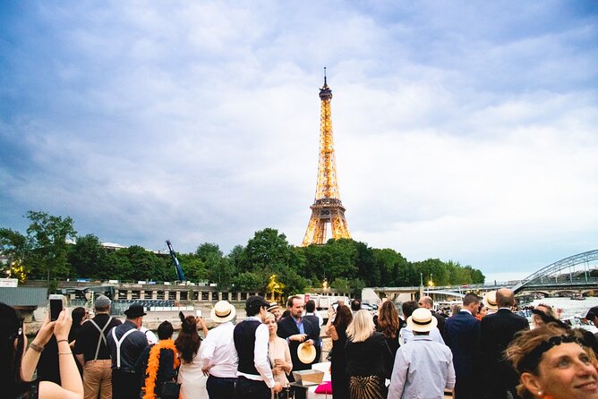 Paris Gourmet Dinner Seine River Cruise with Singer and DJ Set - Why this cruise works better than a checklist