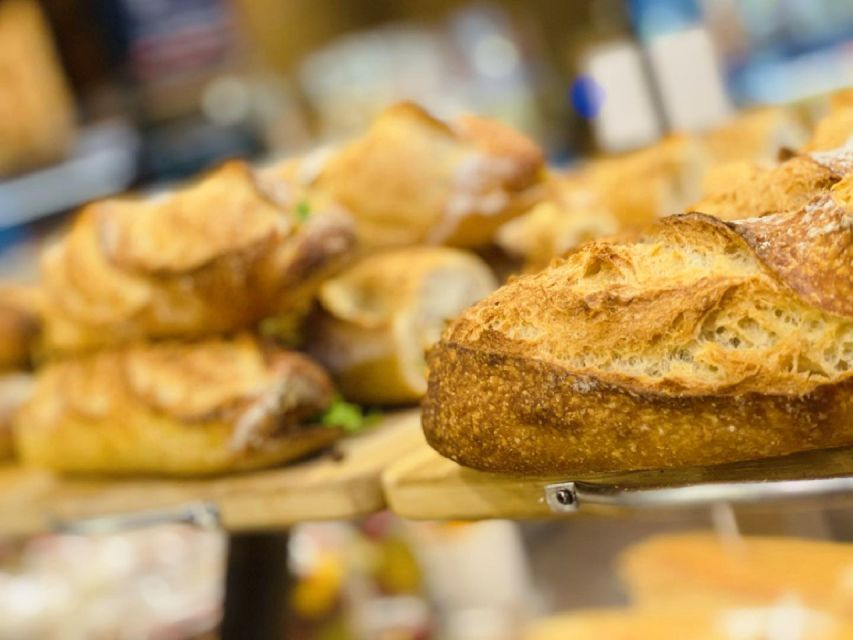 Paris: Gourmet Food Tour & Louvre Museums Guided Tour - Mona Lisa, Venus de Milo, and Winged Victory