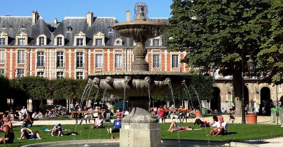 Paris: Guided tour of Marais in German - Musée Carnavalet: the museum zone that puts the neighborhood into context