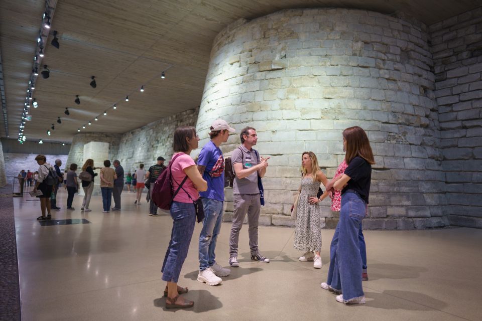 Paris: Guided Tour of the Must-Sees of the Louvre Museum - Price and value: what $82 buys you in real time