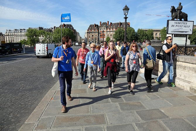 Paris Guided Tour with Notre Dame Cathedral or Ste Chapelle Entry - Île de la Cité in one hour: the city’s original heart