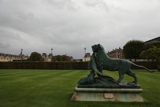 Paris Half Day Private Customized Walking Tour, Transport Options - Les Halles and Hôtel de Ville: politics, food, and power