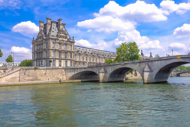 Paris Half Day Tour & Cruise, Private Guide & Louvre Entrance - Important ticket rules for younger visitors
