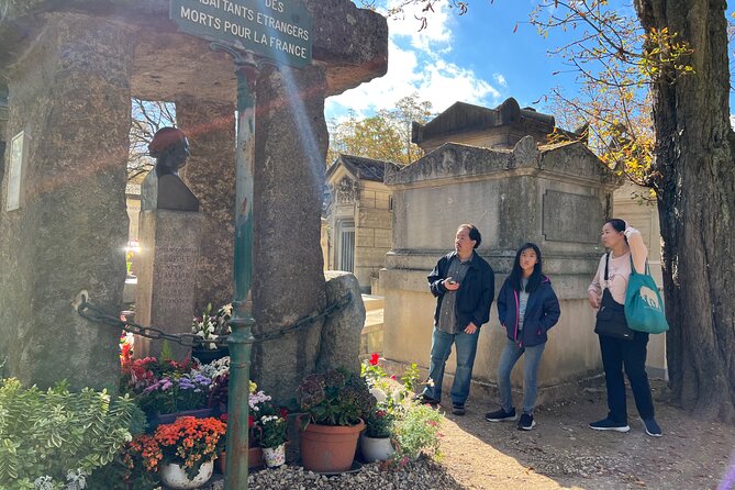 Paris: Haunted Père Lachaise Cemetery Guided Tour - Price and Value: Why $25 Can Feel Like a Bargain