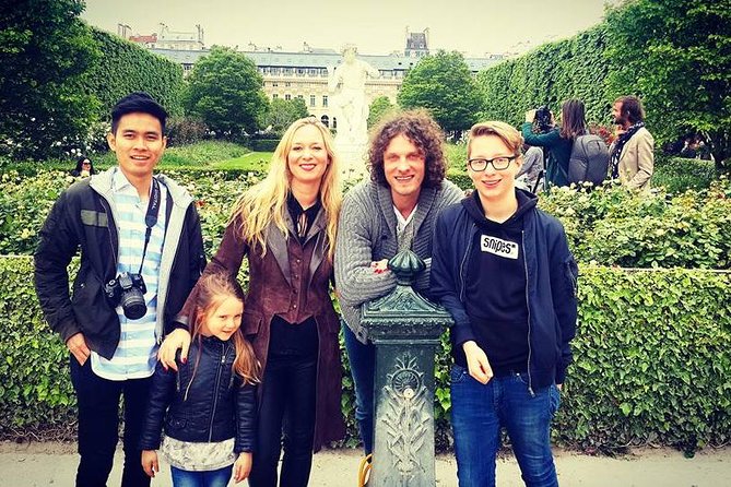 Paris Highlights Tour: The Best of the City Heart in 3 Hours - How the tour feels in real time: pacing, questions, and photo opportunities