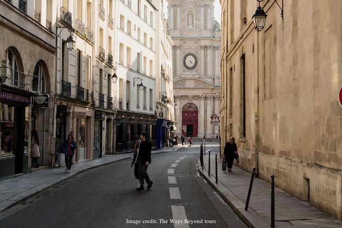 Paris Historic Private 3-hour Walking Tour with WWII Landmarks - Place de la Concorde and the Road to Liberation