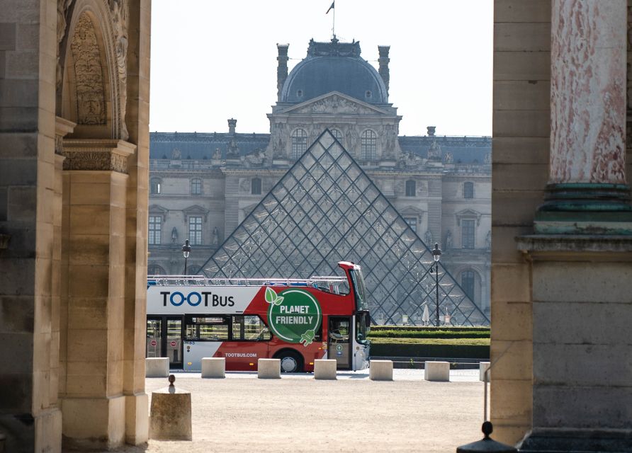 Paris: Hop-on Hop-off Bus Tour & Seine Cruise Bundle Tour - Concorde (Stop 6): wide streets for great pictures