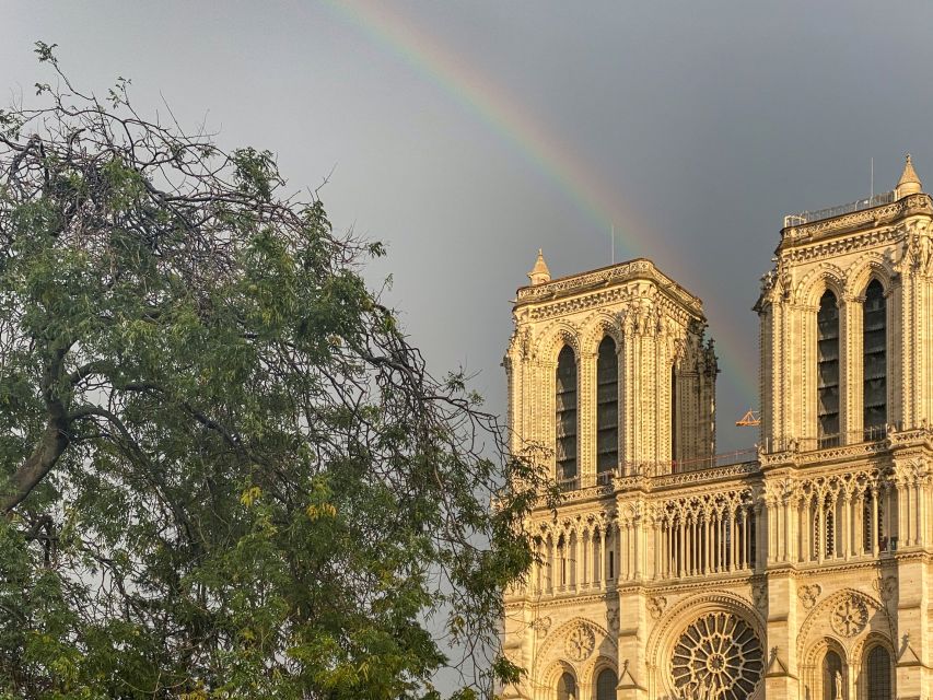 Paris: Île de la Cité and Notre-Dame Walking Tour With Crypt - Price and value: is $47 worth 90 minutes plus crypt access?