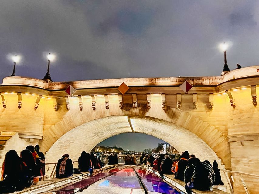 Paris: Illuminated Evening River Cruise & Waffle Tasting - The waffle (and why it’s not on the boat)