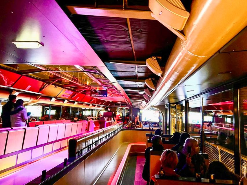 Paris: Illuminated Evening River Cruise & Waffle Tasting - Timing your departure: when the lights look best